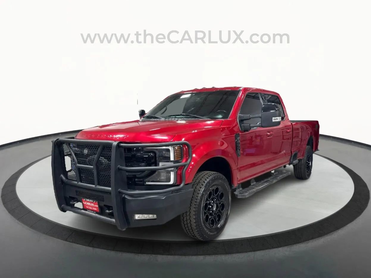 Used 2022 Ford F350 Lariat w/ Black Appearance Package image 3