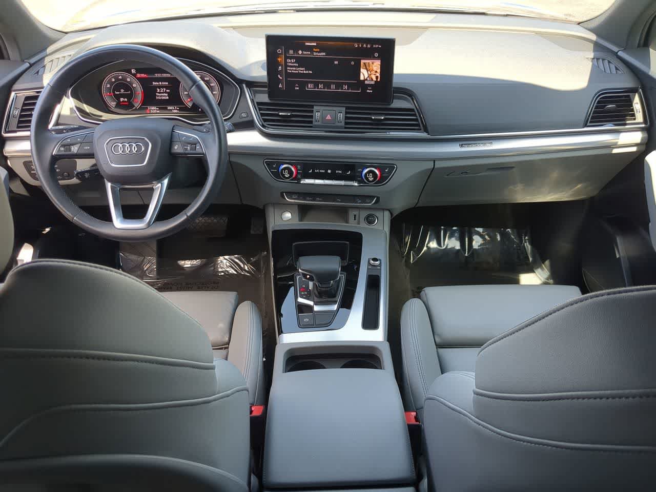 Used 2024 Audi Q5 2.0T Premium w/ Summer of Audi Package AWD/4WD image 15