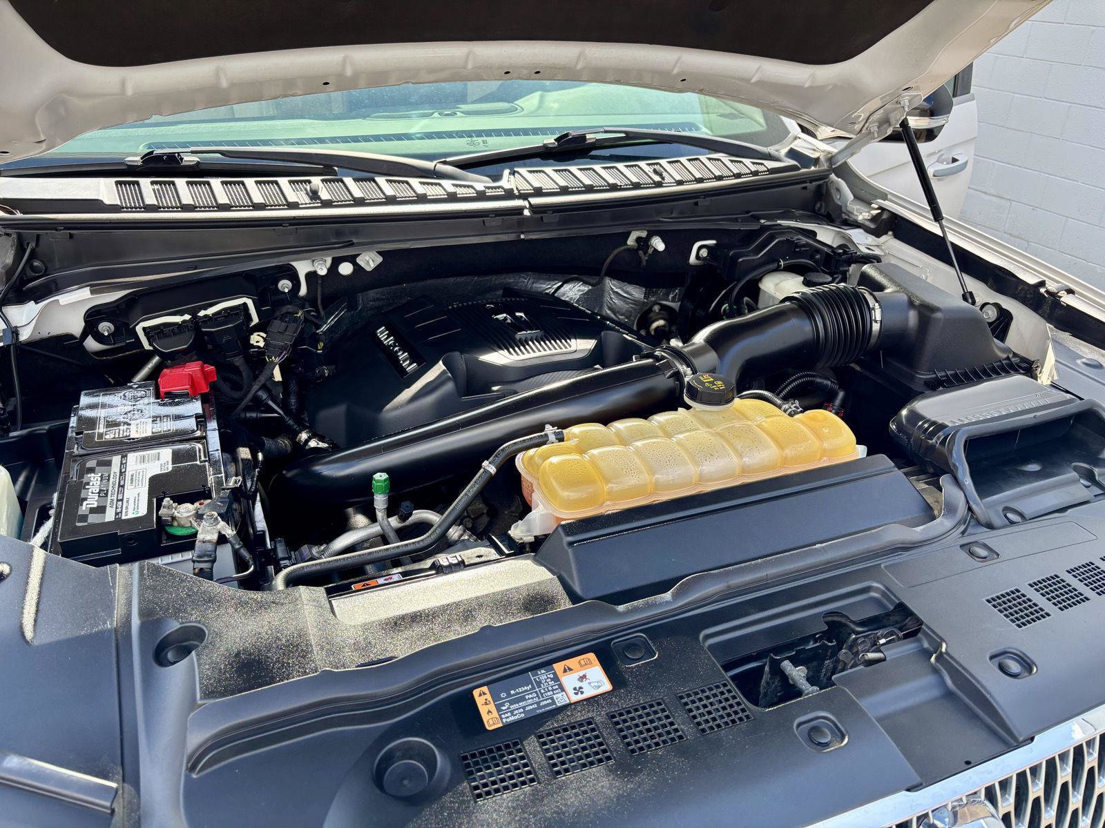 Used 2018 Lincoln Navigator Select AWD/4WD image 27