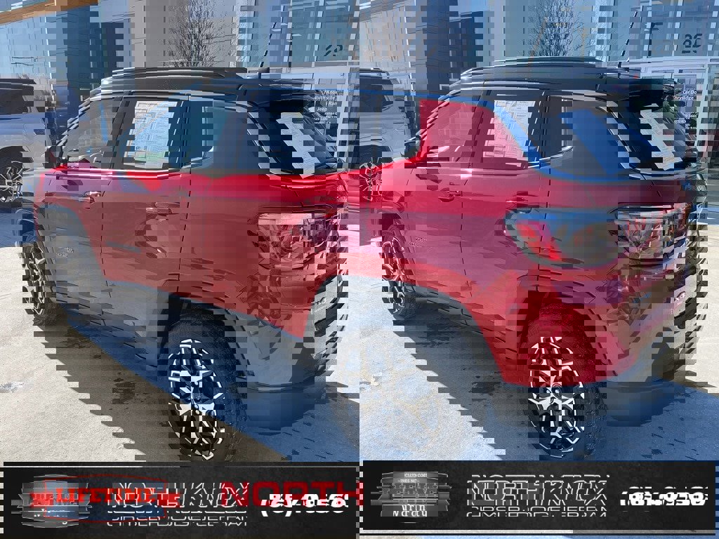 Used 2025 Jeep Compass Limited image 17