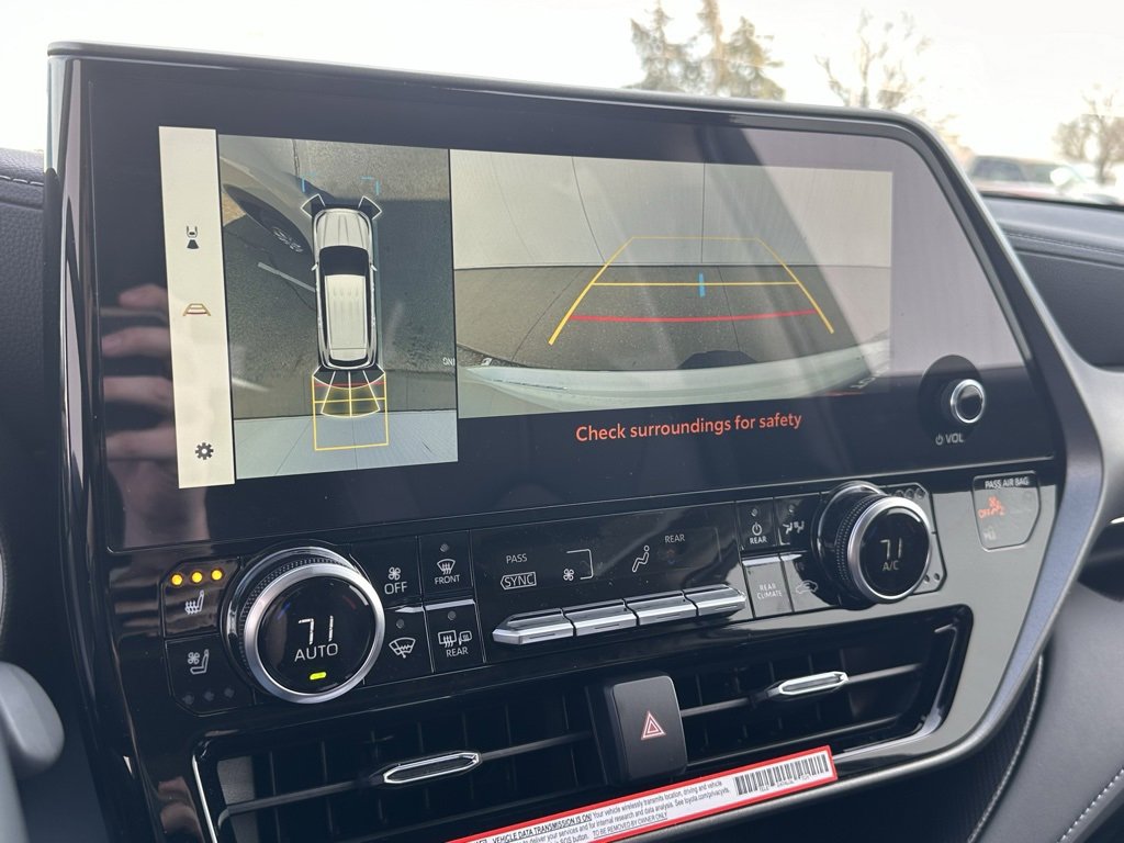 New 2026 Toyota Highlander Limited image 33