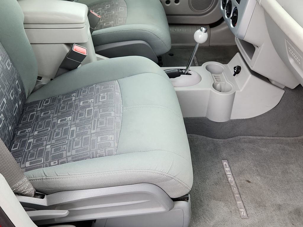 Used 2007 Chrysler PT Cruiser Touring w/ Fleet Value Group I FWD image 12