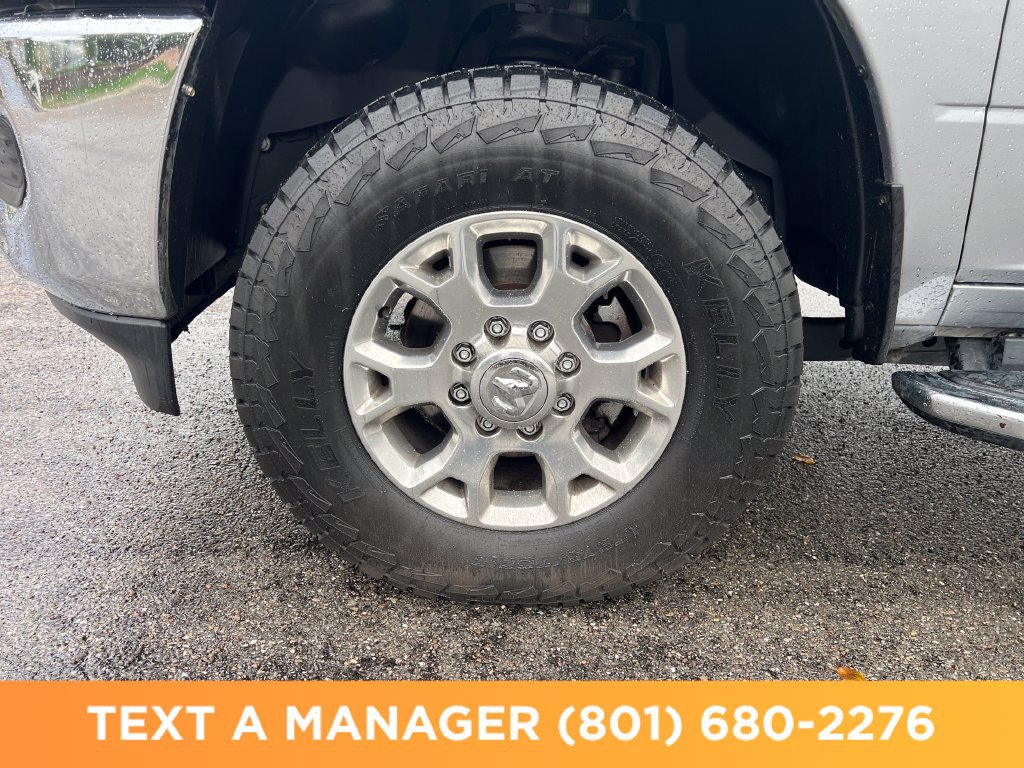 Used 2024 RAM 2500 Tradesman w/ Chrome Appearance Group AWD/4WD image 7