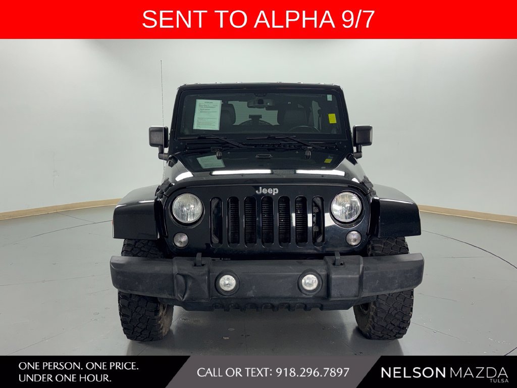 Used 2014 Jeep Wrangler Unlimited Rubicon w/ Connectivity Group AWD/4WD image 2
