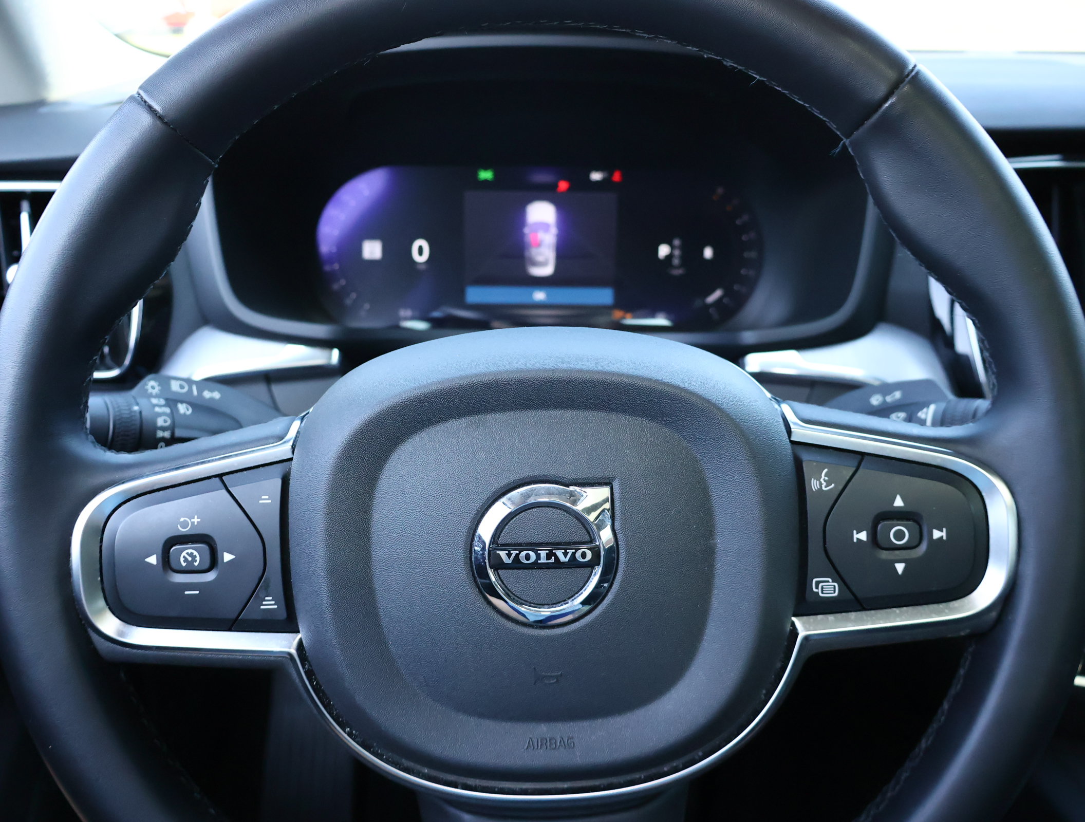 Used 2024 Volvo S60 B5 Core FWD image 13