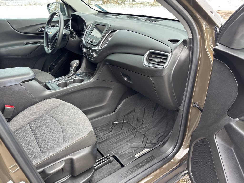 Used 2024 Chevrolet Equinox LT w/ LPO, Floor Liner Package AWD/4WD image 21