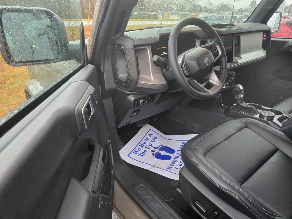 New 2025 Ford Bronco Outer Banks AWD/4WD image 6