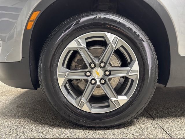 Used 2023 Chevrolet Blazer LT AWD/4WD image 4