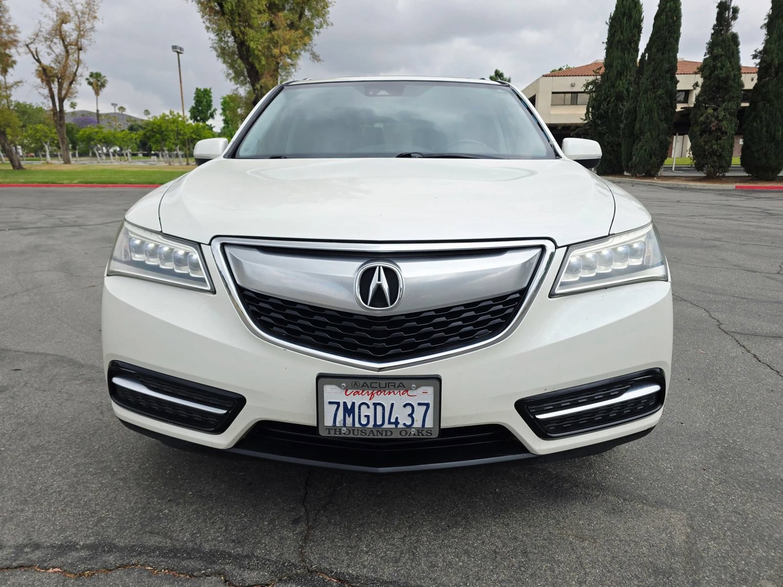 Used 2016 Acura MDX SH-AWD w/ Tech & Entertainment image 2