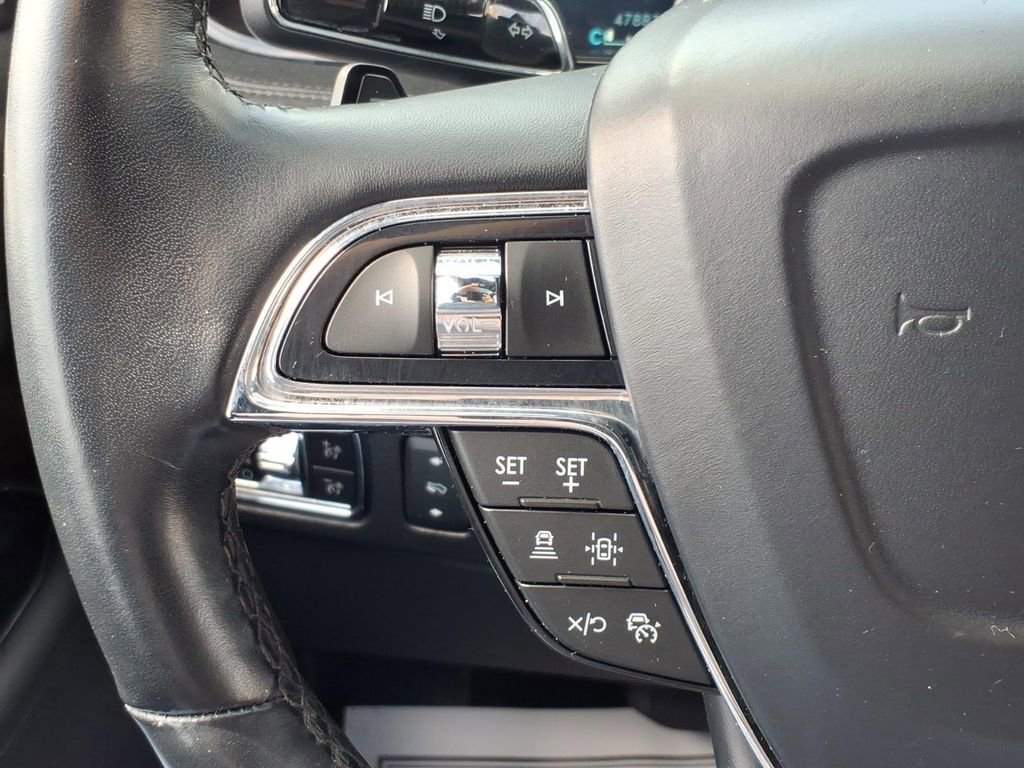 Used 2023 Lincoln Navigator Reserve image 23