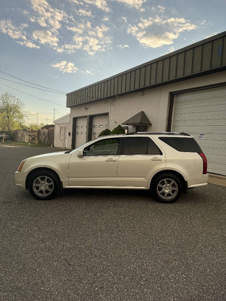 Used 2005 Cadillac SRX V8 AWD/4WD image 4