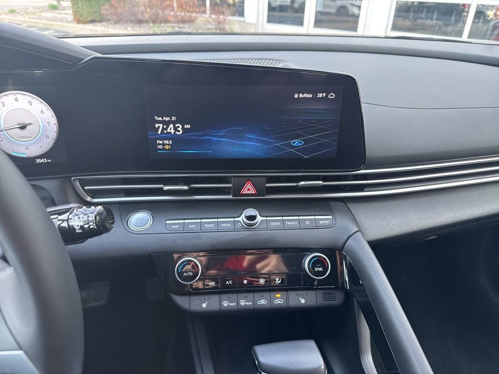 Used 2023 Hyundai Elantra SEL w/ Convenience Package FWD image 28