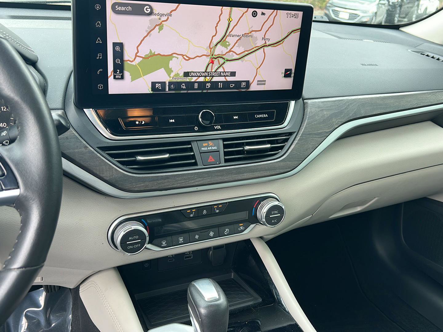 Used 2024 Nissan Altima 2.5 SL image 24