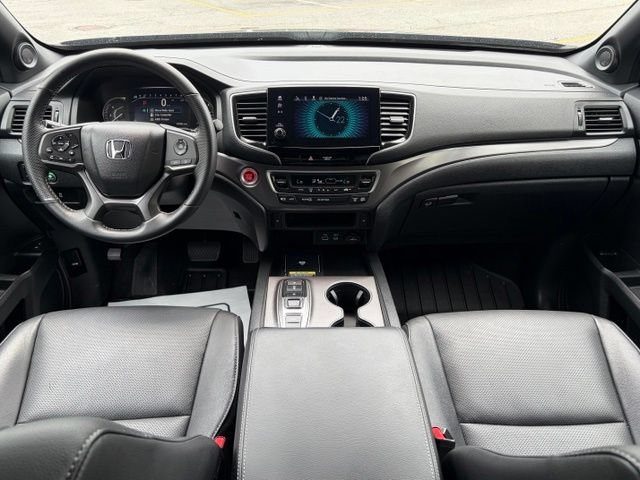 Certified 2025 Honda Passport EX-L image 34