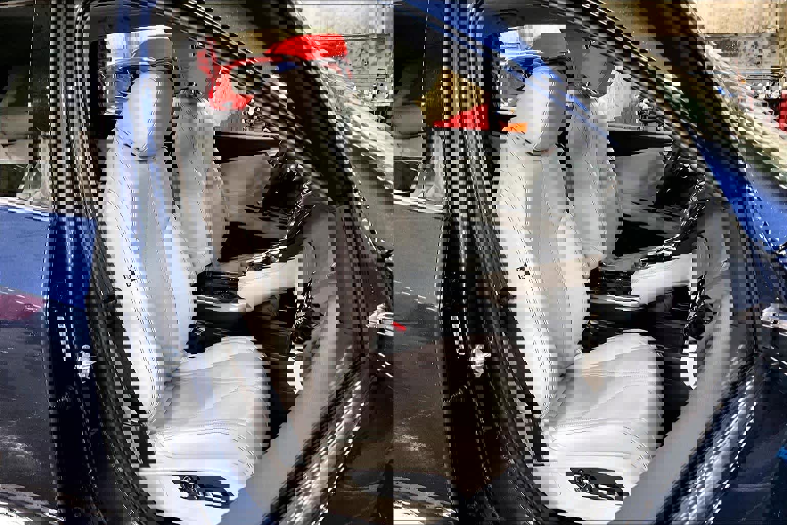 Used 2025 Acura RDX SH-AWD w/ Technology Package image 9