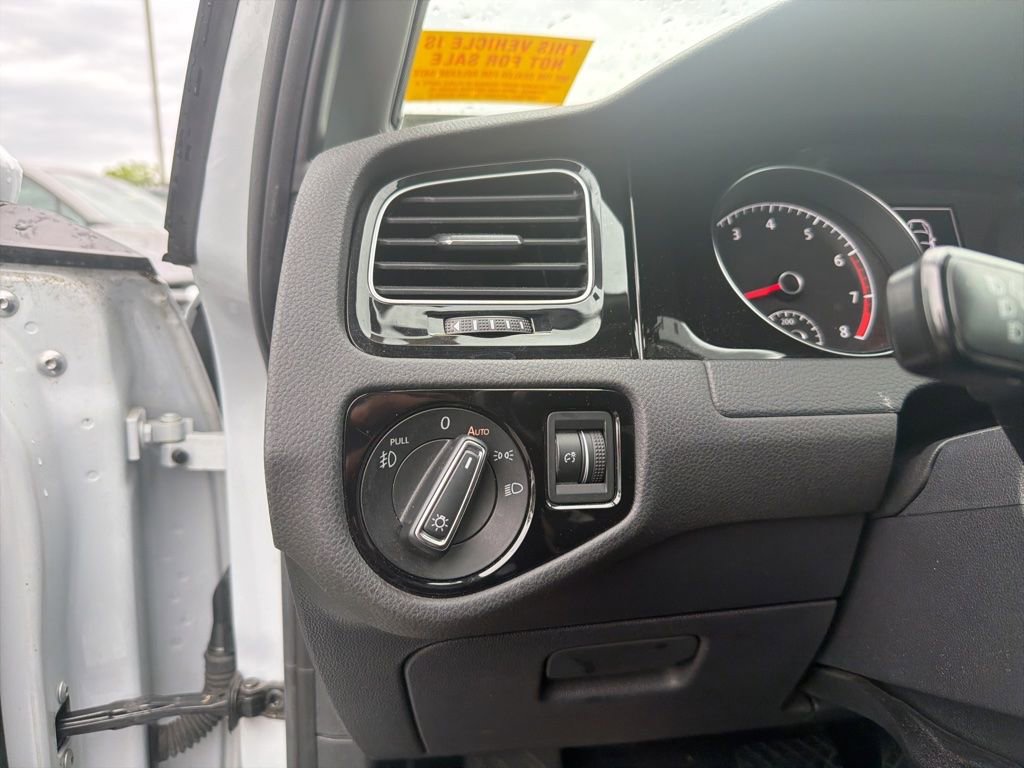 Used 2018 Volkswagen Golf SEL FWD image 9
