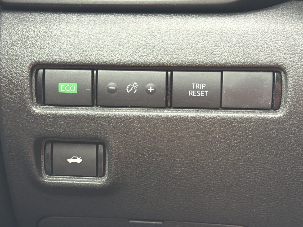 Certified 2025 Nissan Sentra S FWD image 10