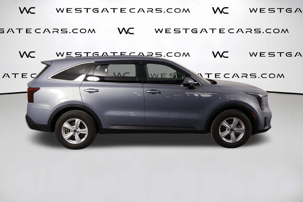 Used 2024 Kia Sorento LX FWD image 40