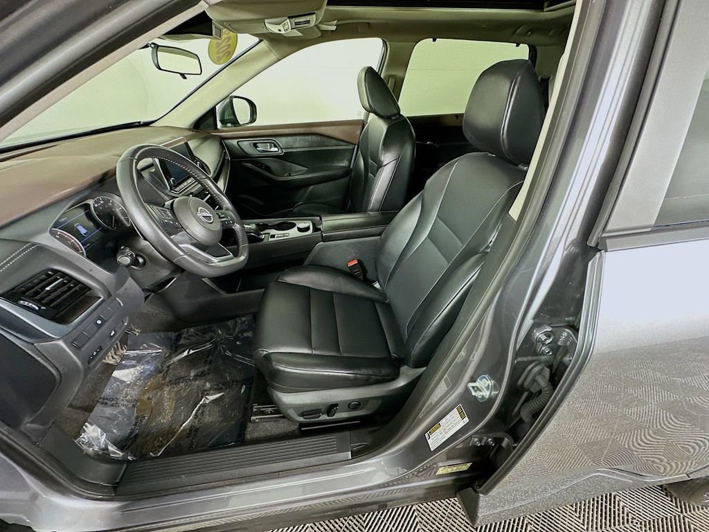 Certified 2023 Nissan Rogue SV w/ SV Premium Package image 30