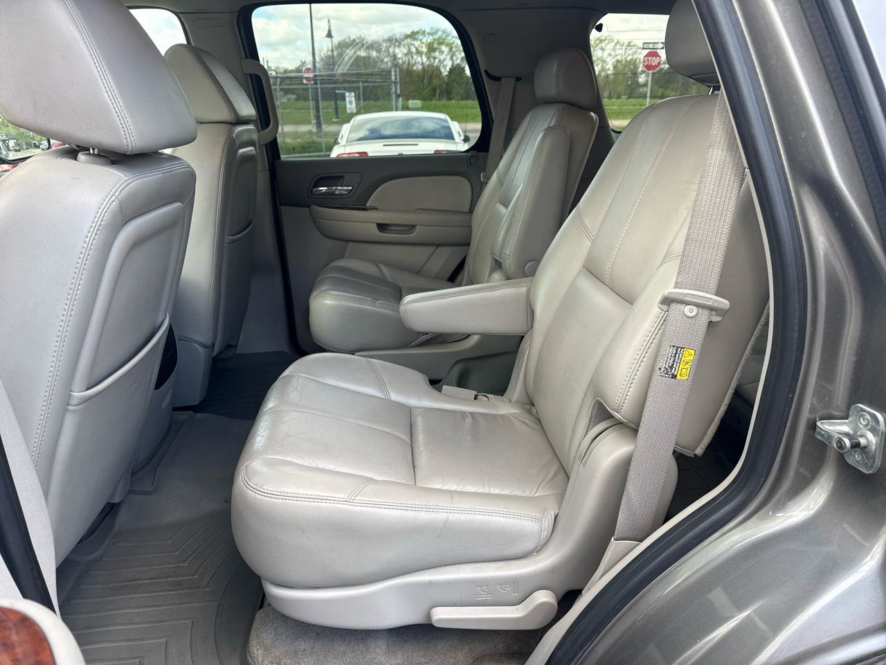 Used 2007 Chevrolet Tahoe LT w/ LT Preferred Equipment Group AWD/4WD image 11