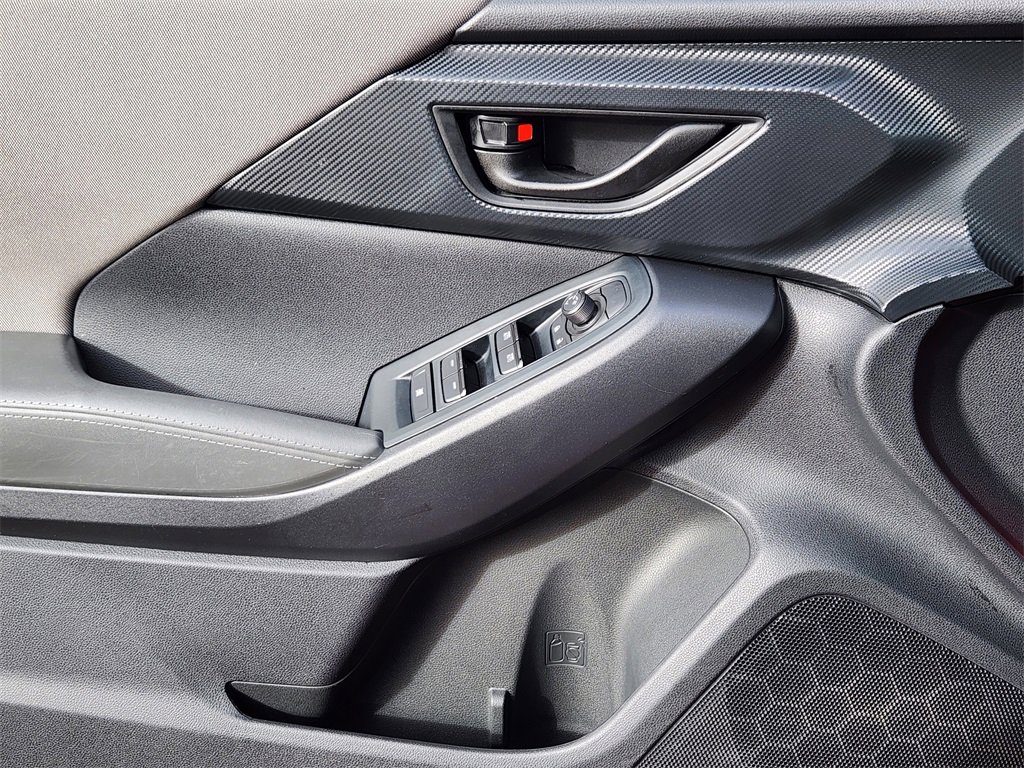 Used 2024 Subaru Crosstrek 2.0i Premium w/ Crosstrek Mirror Package image 3