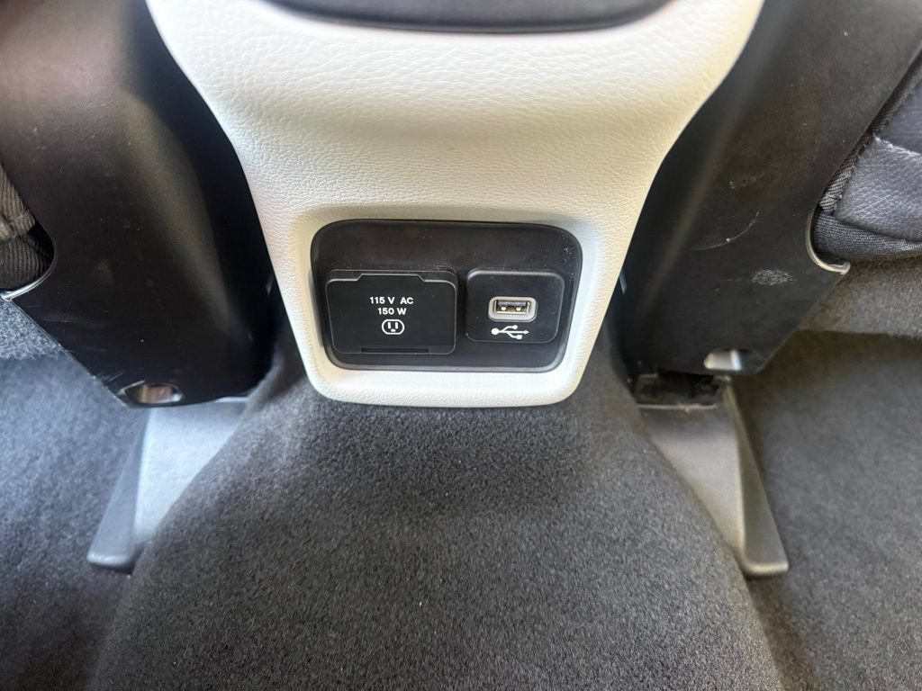 Used 2018 Jeep Compass Limited w/ Navigation Group AWD/4WD image 29