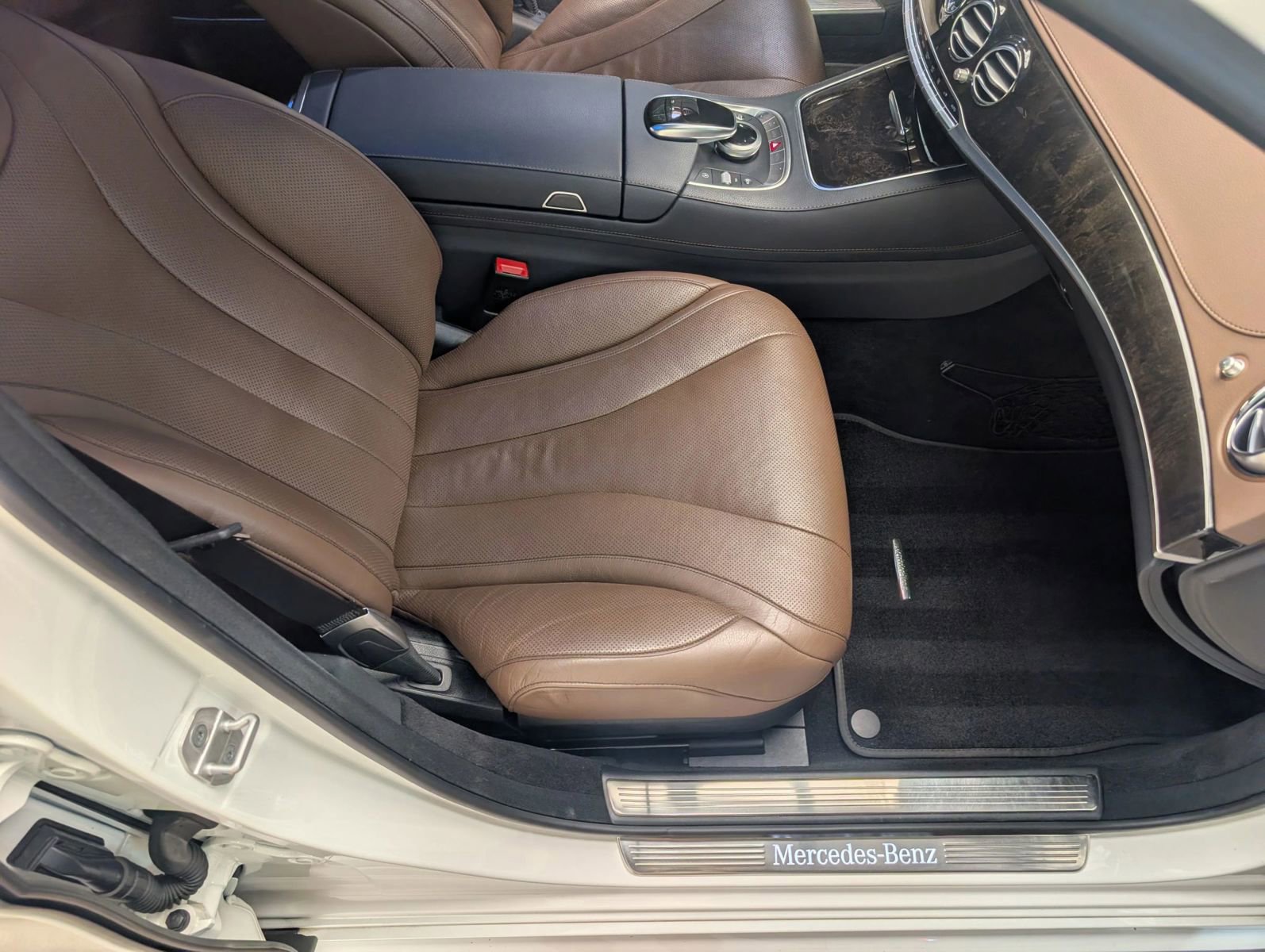 Used 2017 Mercedes-Benz S 550 Sedan image 31