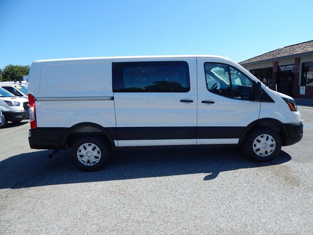 Used 2025 Ford Transit 250 Low Roof w/ Exterior Upgrade Package RWD image 9