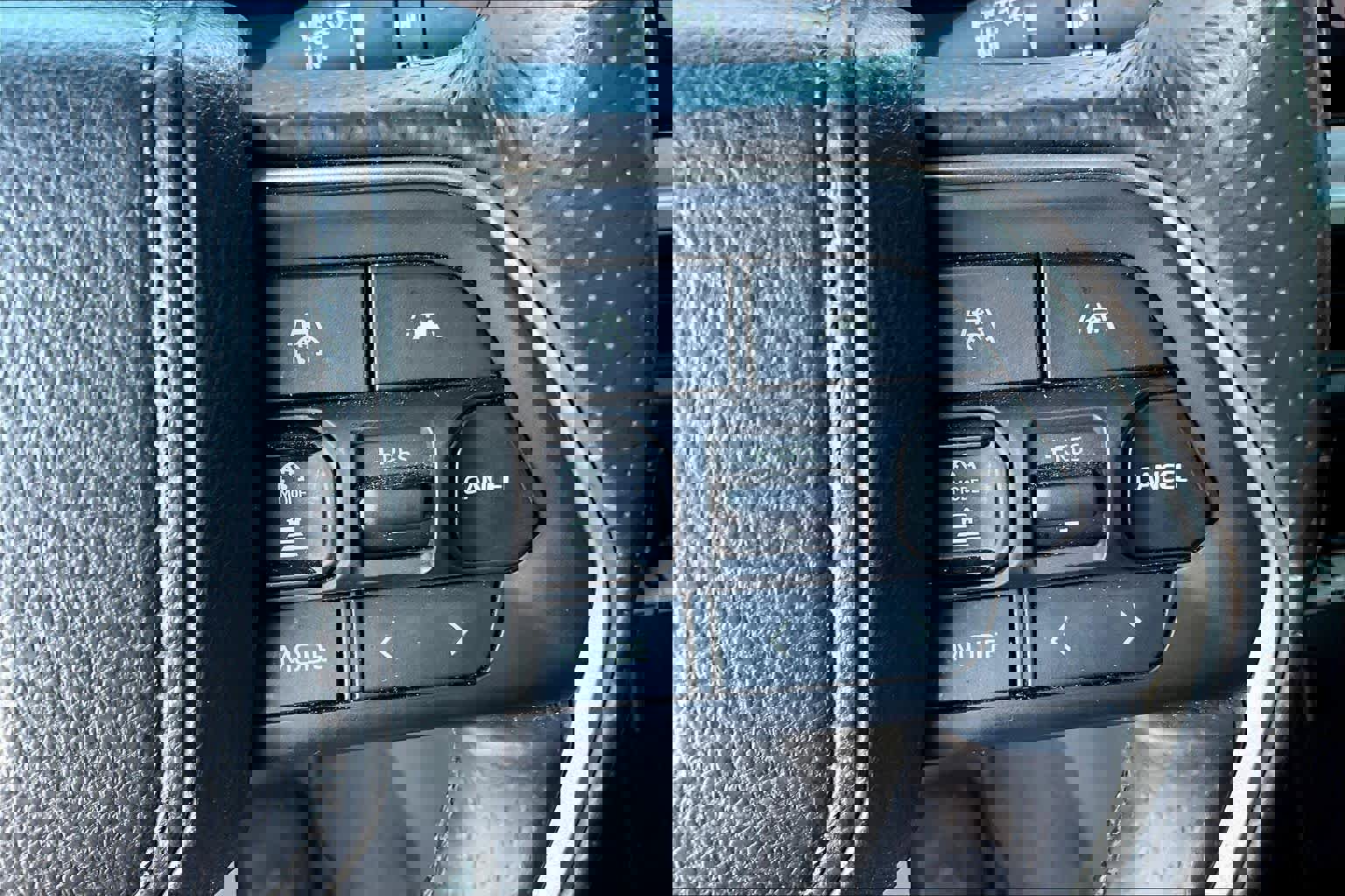 Used 2025 Toyota 4Runner Trailhunter image 21