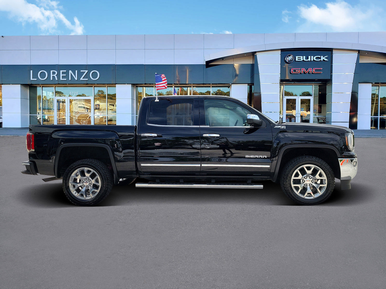 Used 2018 GMC Sierra 1500 SLT w/ SLT Premium Package image 4