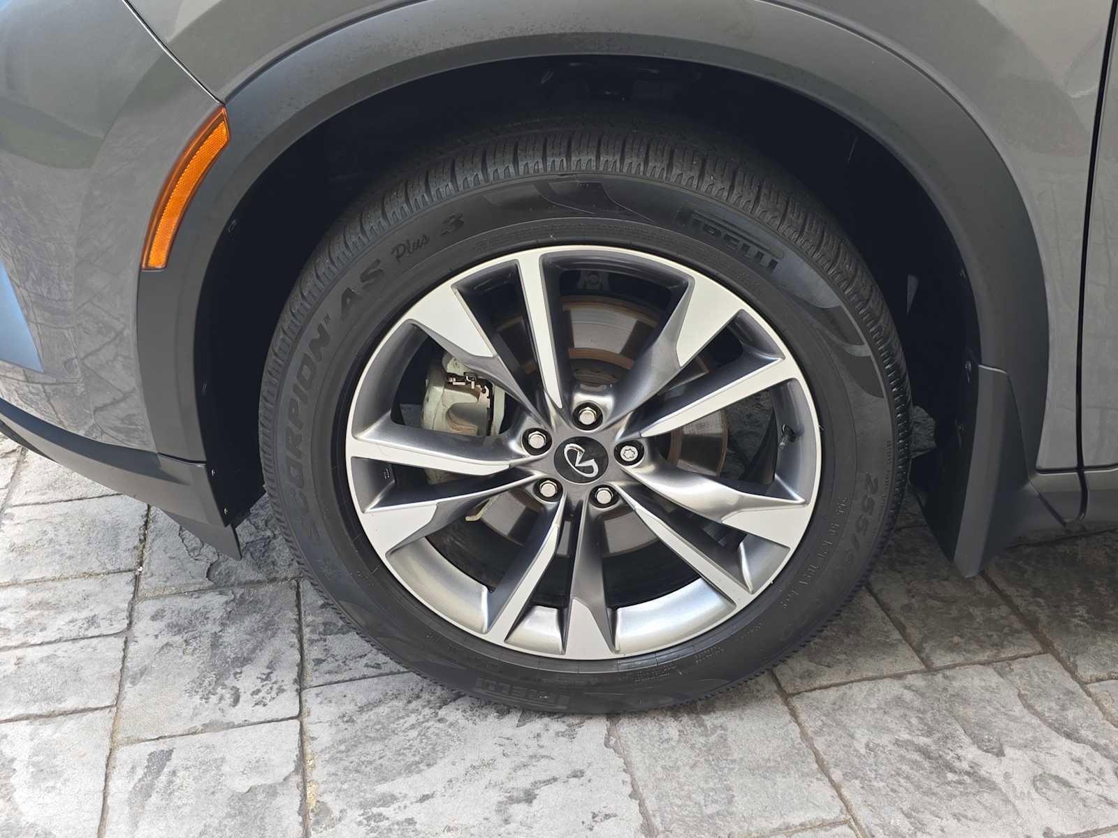 Certified 2023 INFINITI QX60 Luxe AWD/4WD image 9