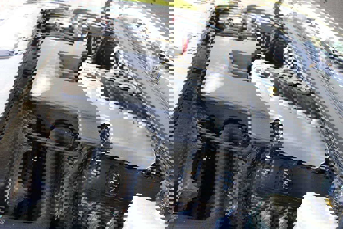 Used 2015 Cadillac Escalade ESV Premium image 75