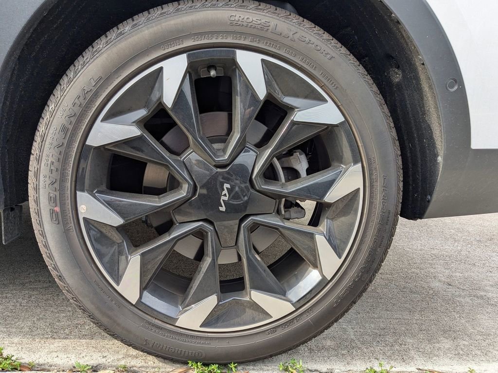 Used 2025 Kia Sorento SX image 8