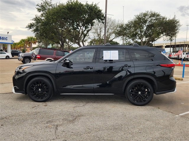 Used 2023 Toyota Highlander XSE image 4