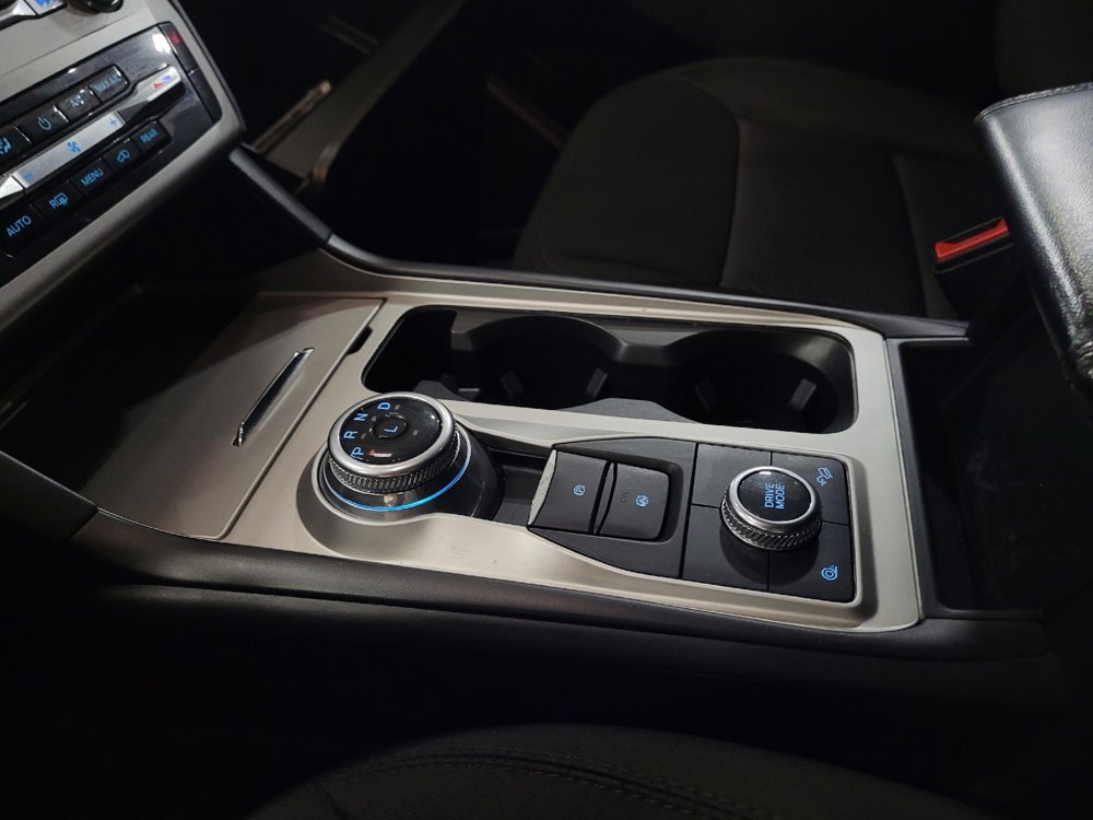 Used 2022 Ford Explorer XLT image 26