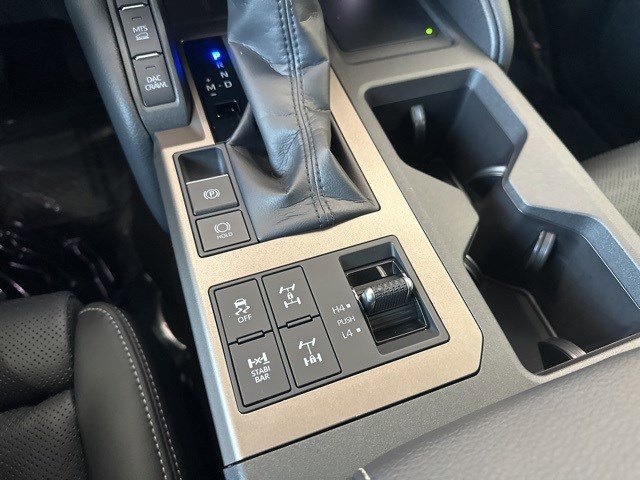 Used 2024 Toyota Land Cruiser image 24