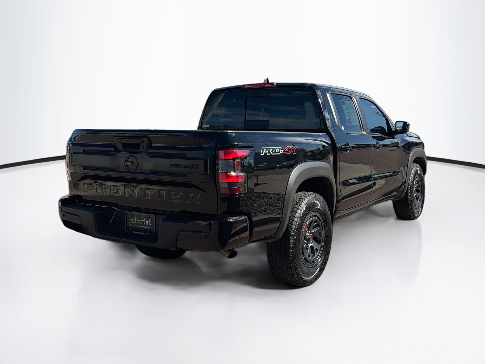 Used 2026 Nissan Frontier PRO-4X AWD/4WD image 9