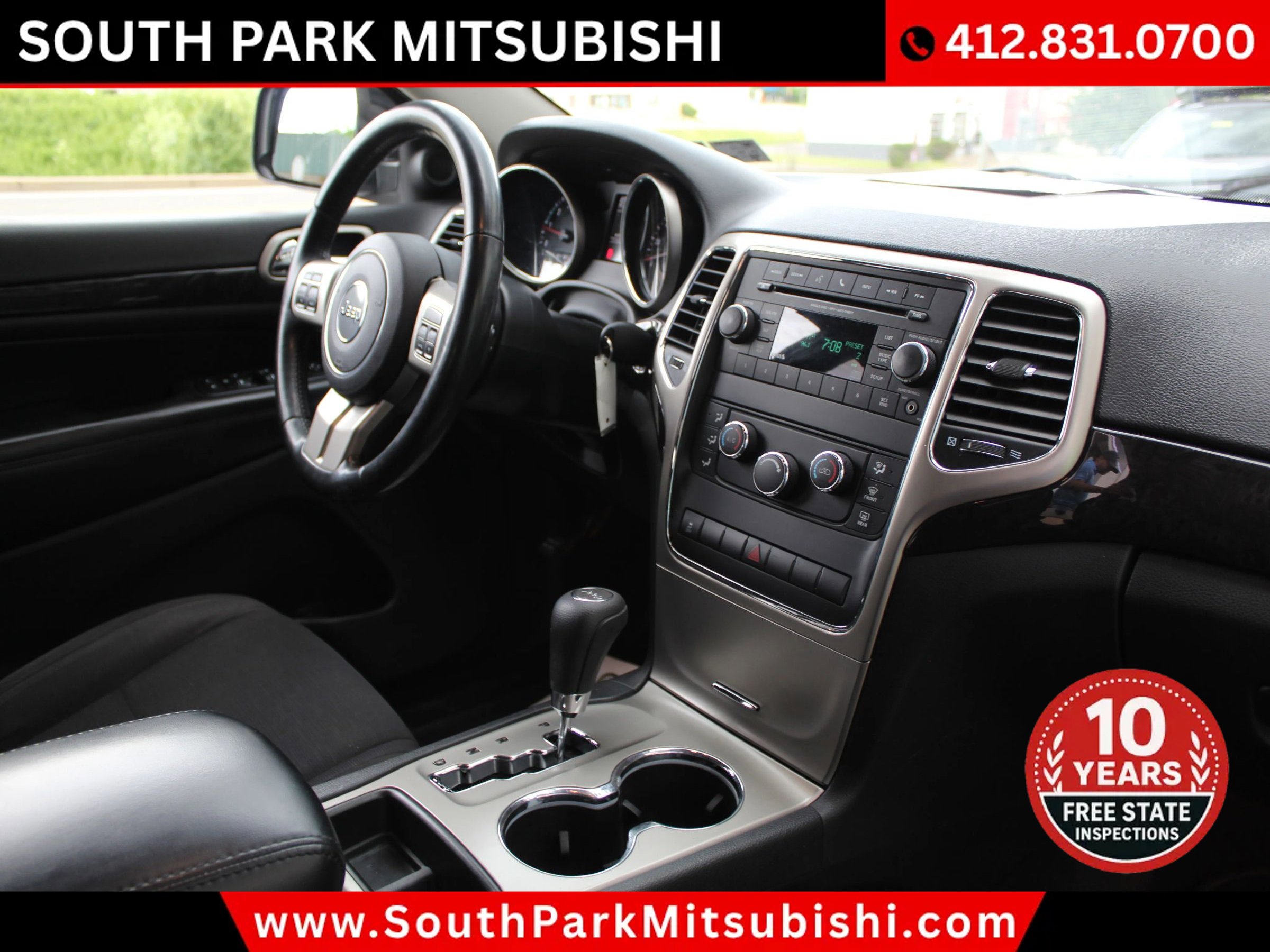 Used 2012 Jeep Grand Cherokee Laredo AWD/4WD image 10
