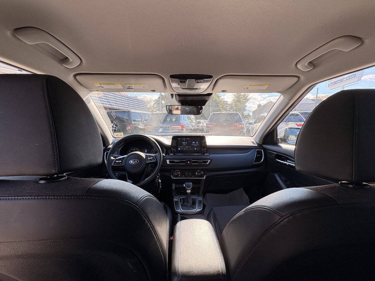 Used 2021 Kia Seltos S FWD image 25