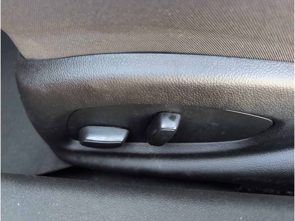 Used 2023 Chevrolet Camaro LT image 12