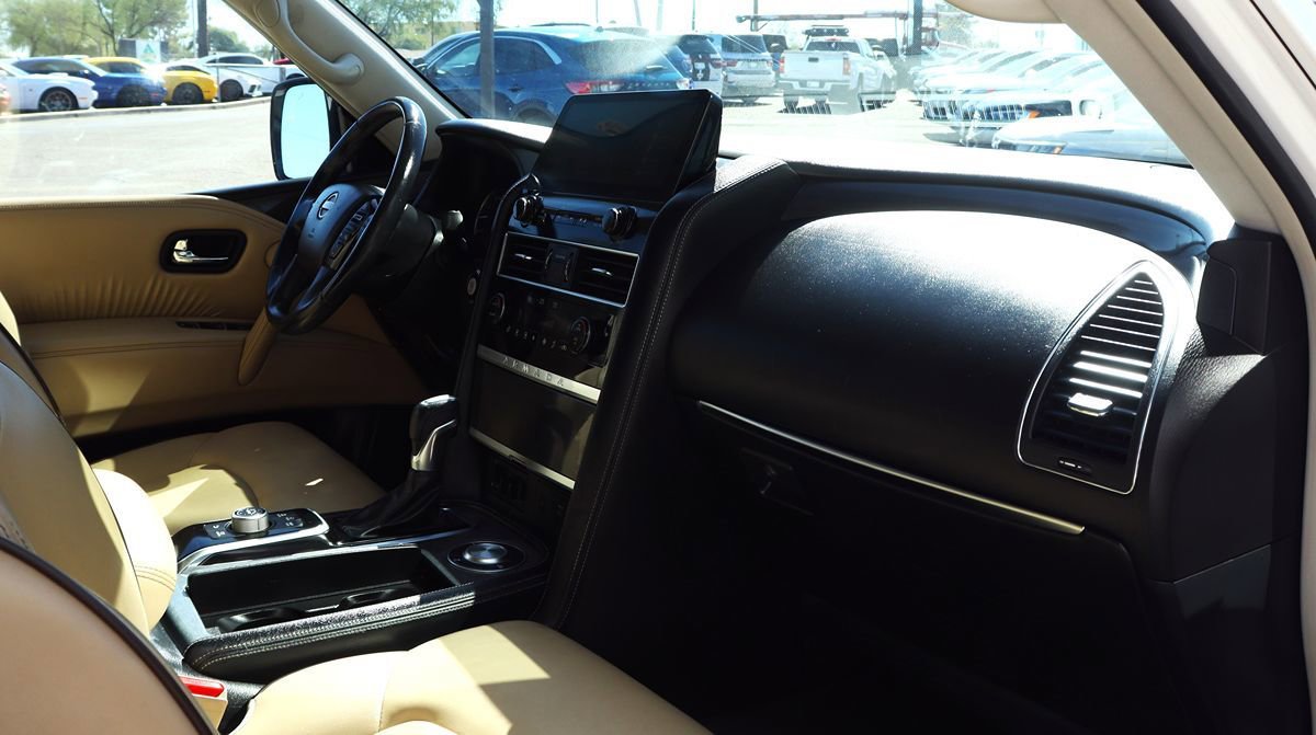 Used 2021 Nissan Armada SV w/ SV Appearance Package RWD image 39