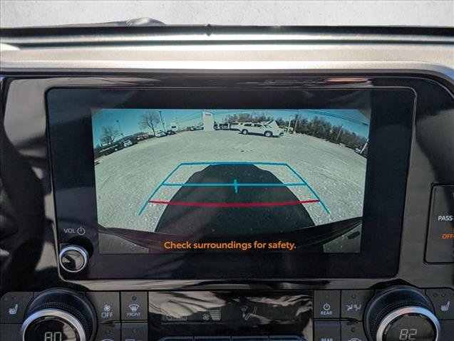 Used 2025 Toyota Highlander XLE image 14