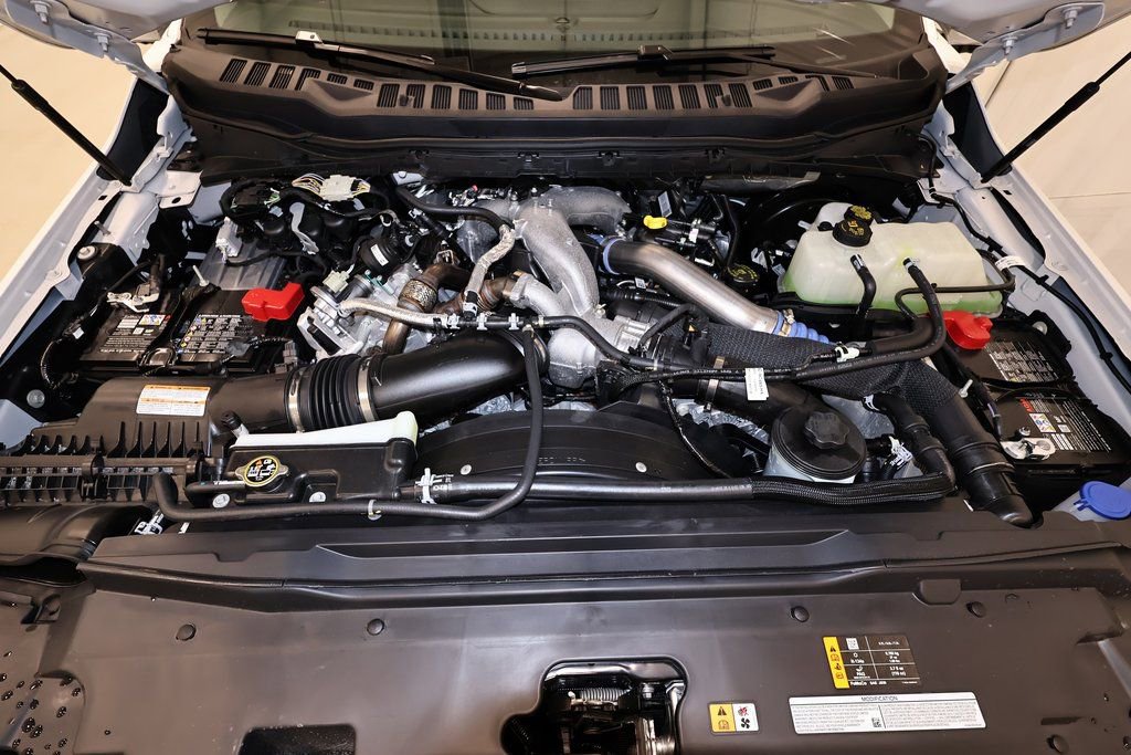 New 2026 Ford F250 Lariat w/ Black Appearance Package image 46