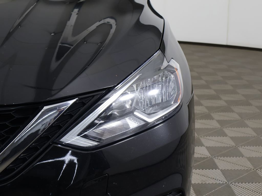Used 2019 Nissan Sentra SV image 11