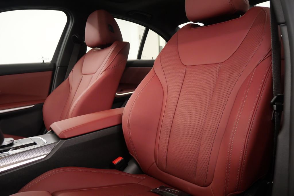 Used 2025 BMW 330i Sedan w/ Premium Package image 12