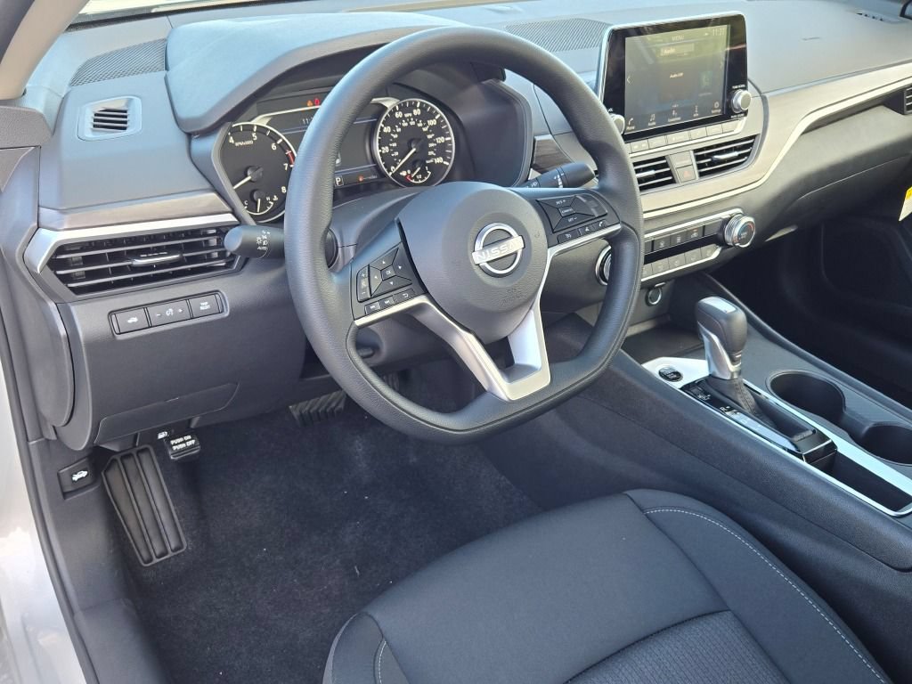 New 2026 Nissan Altima 2.5 SV FWD image 21