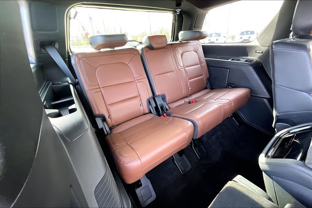 Used 2023 Lincoln Navigator Reserve image 27