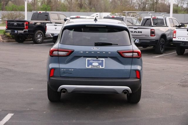 Certified 2024 Ford Escape Active w/ Cold Weather Package image 6
