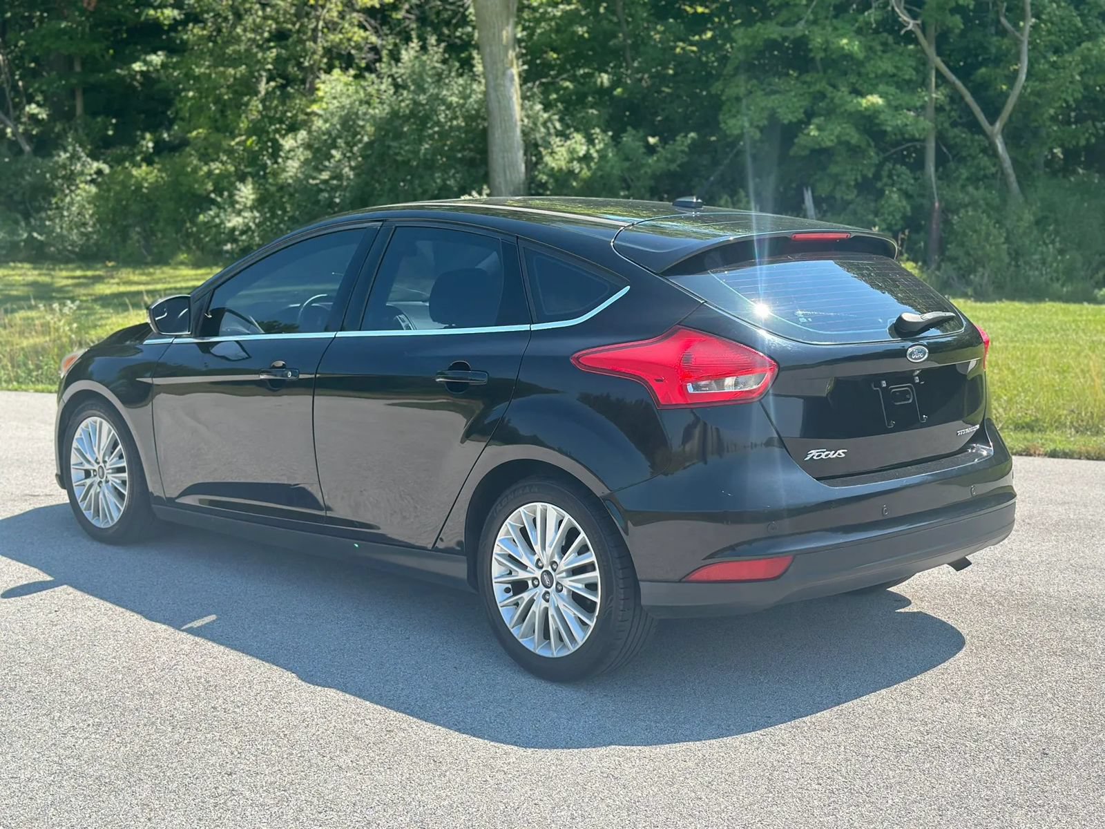 Used 2018 Ford Focus Titanium FWD image 7