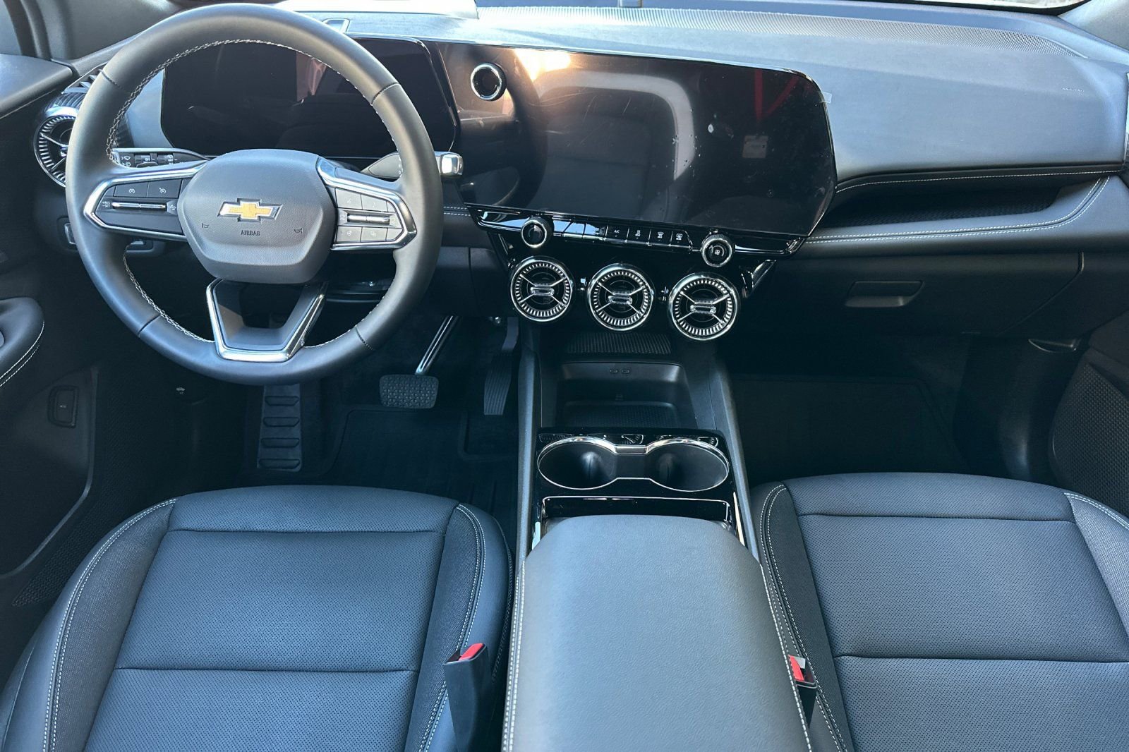 Used 2026 Chevrolet Blazer EV LT image 16